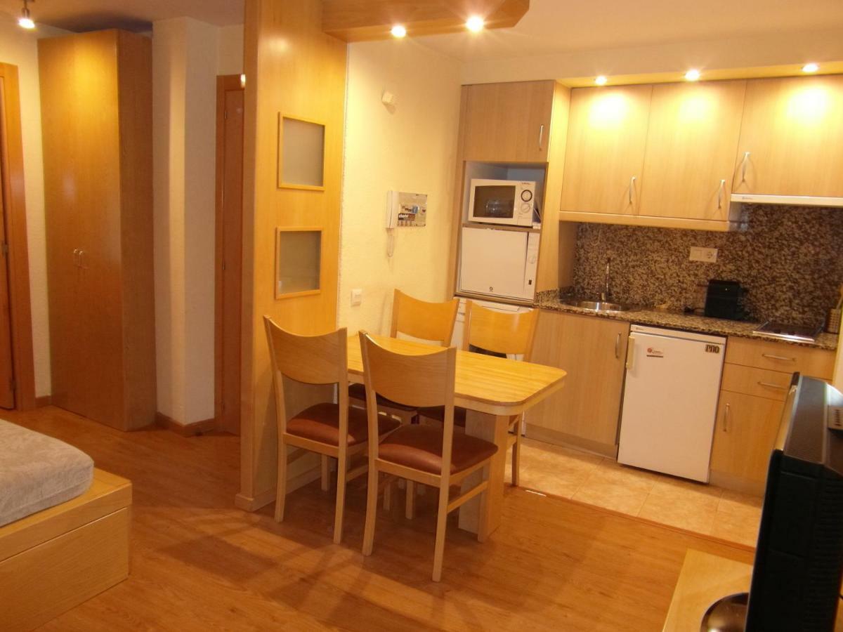 B06 - Mayor 22, 1º - Villmor Apartament Benasque Zewnętrze zdjęcie
